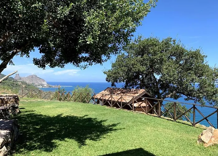 - Luxury Seaview X10 *