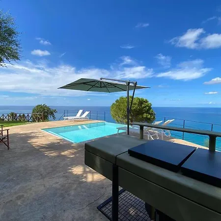 - Luxury Seaview X10 Вилла Чефалу